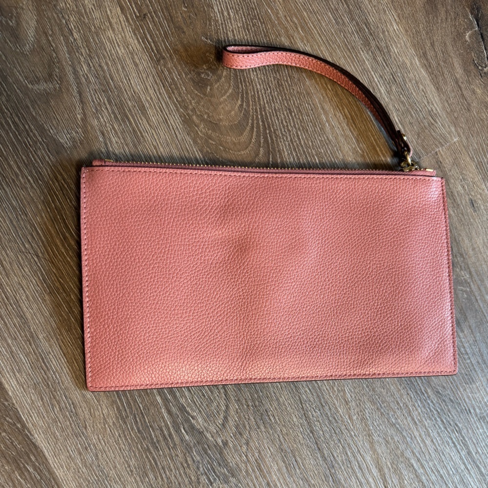 Michael Kors Wrislet - Picture 2 of 5